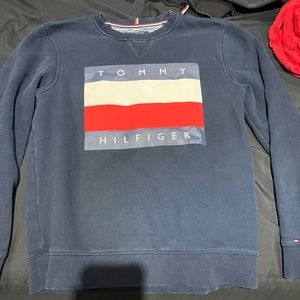 Tommy Hilfiger sweater medium